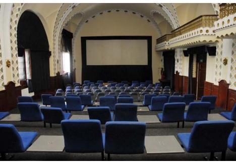 VIZIONARE PLĂCUTĂ! Proaspăt renovată, cu sistem de sonorizare şi scaune noi, sala B a cinematografului Libertatea îşi aşteaptă spectatorii, ca-n vremurile bune, pentru a vedea filme de calitate